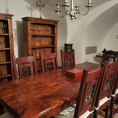 U Anjela Διαμέρισμα *