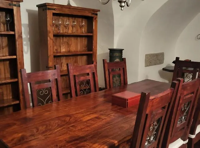 U Anjela Διαμέρισμα *